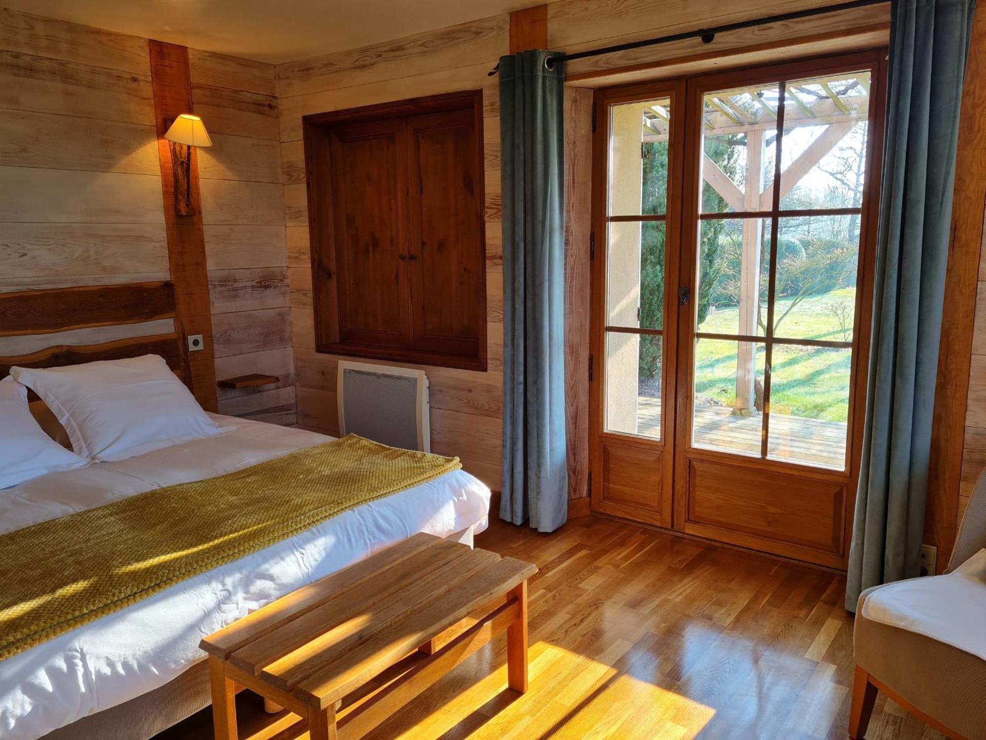 Vitry-aux-Loges Chambre Familiale Au Coeur De La Nature Avec Jardin Et Piscine Privee, Ideale Pour Explorer Le Loiret - Fr-1-590-265 B&B 외부 사진